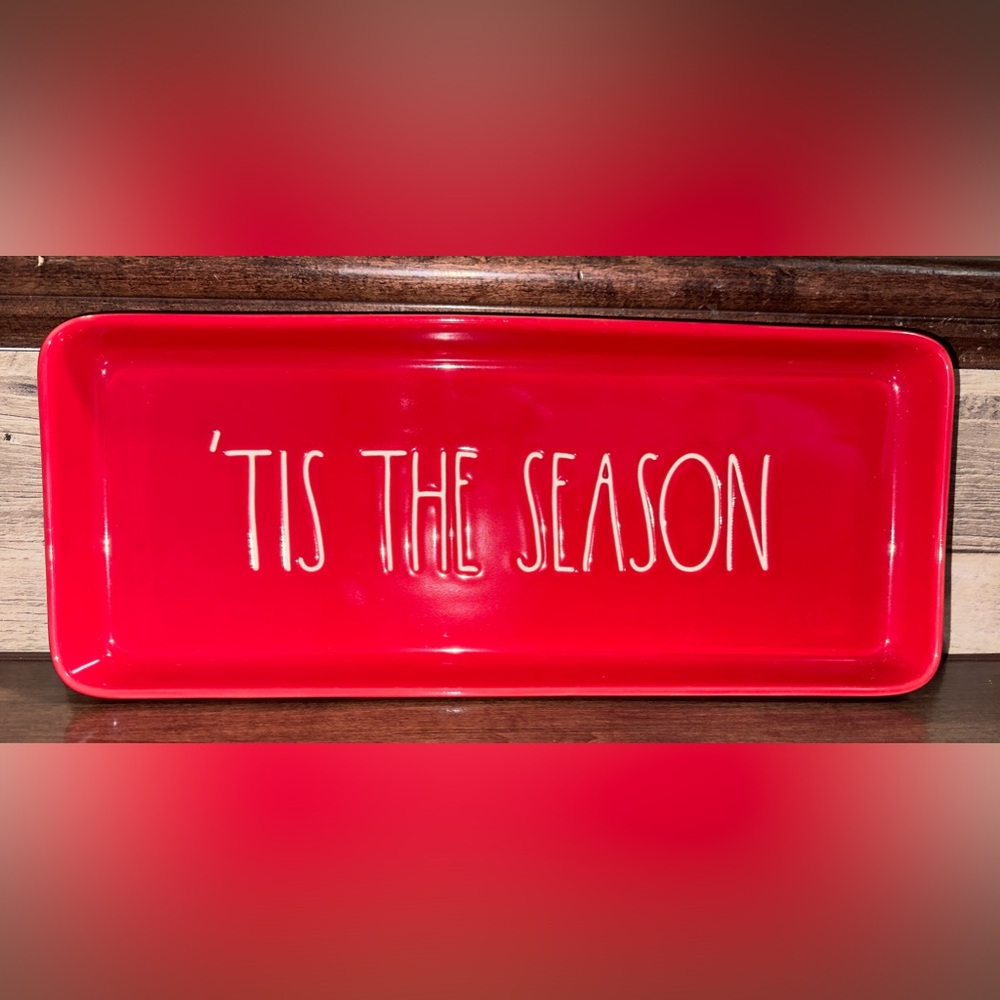Super Cute 🥰“TIS THE SEASON  INSCRIBED  CHRISTMAS RED DISH RAE DUNN - NEW